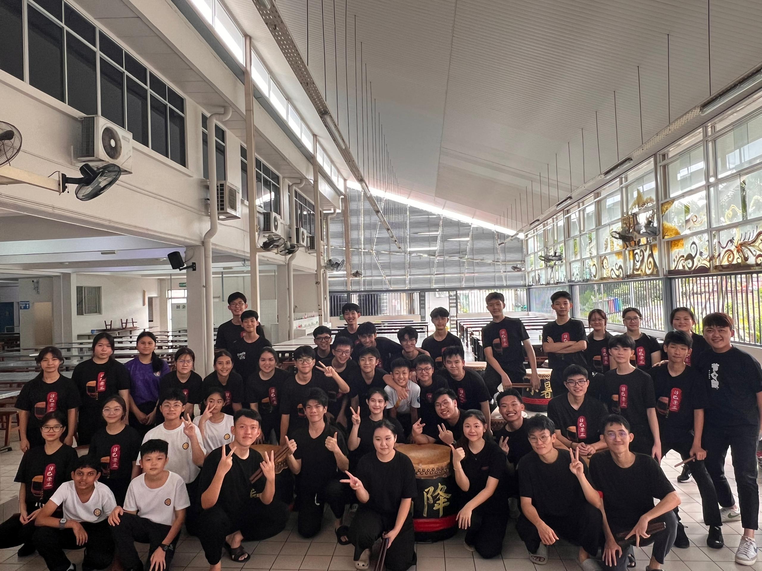 本校二十四节令鼓队与沙巴大学鼓队进行鼓艺交流