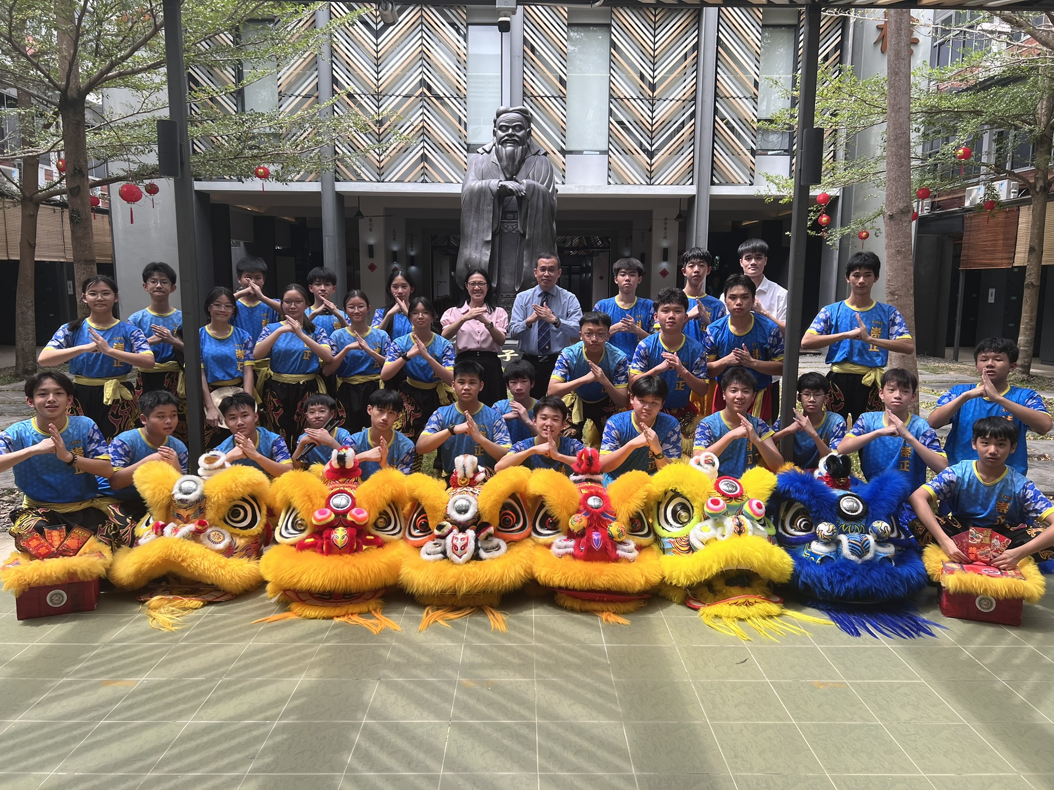 2026年麒麟与醒狮团校内拜年